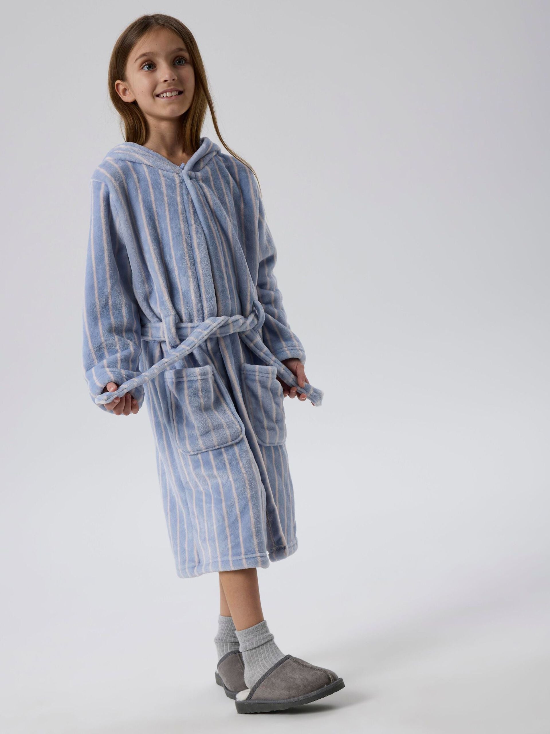 Name it-NKFROSE MORNING ROBE-kentucky blue