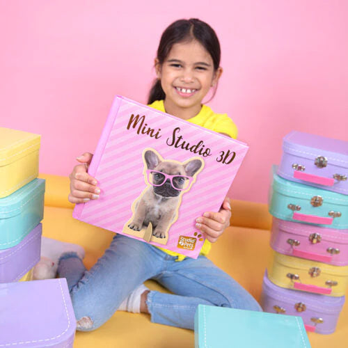 STUDIO PETS – STAND-UP-BOOK