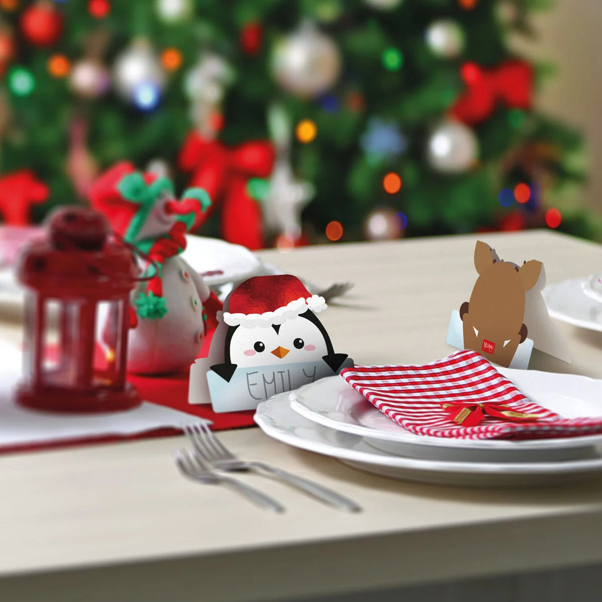 Set mit 12 weihnachtlichen Tischkärtchen