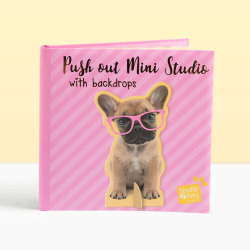 STUDIO PETS – STAND-UP-BOOK